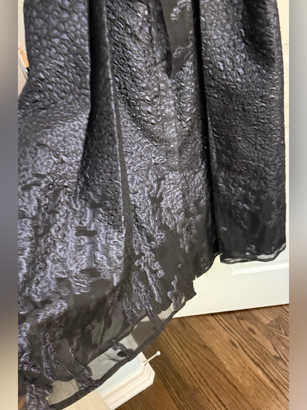 Teri Jon Metallic Organza Jacquard Shirt Gown - Picture 9 of 9
